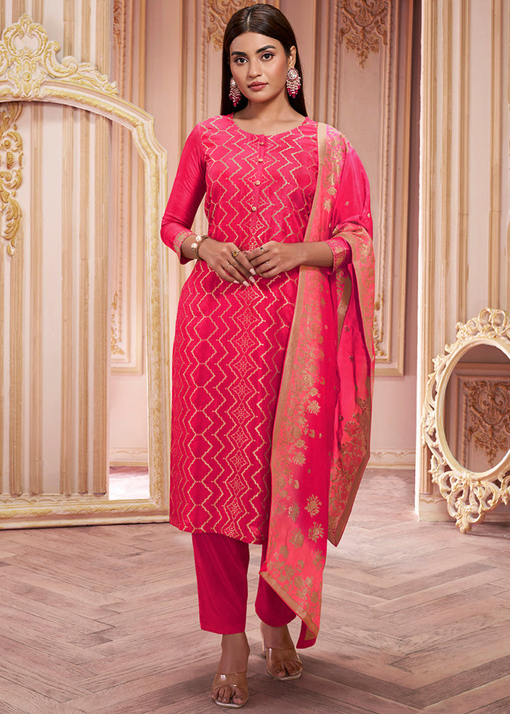 Reddish Pink Dola Silk Kurta with Santoon Trouser and Dola Jacquard Dupatta .