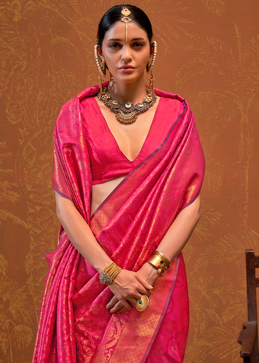 Shades Of Pink Handloom Woven Designer Silk Saree