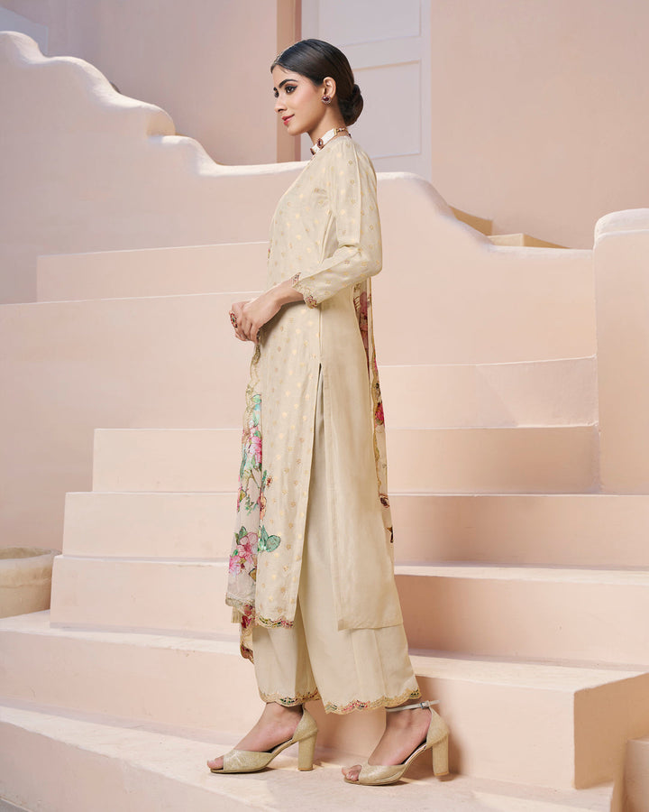 Cream Dola Silk Kurta. Paired with Santoon Straight Pants and Organza Scalloped Dupatta