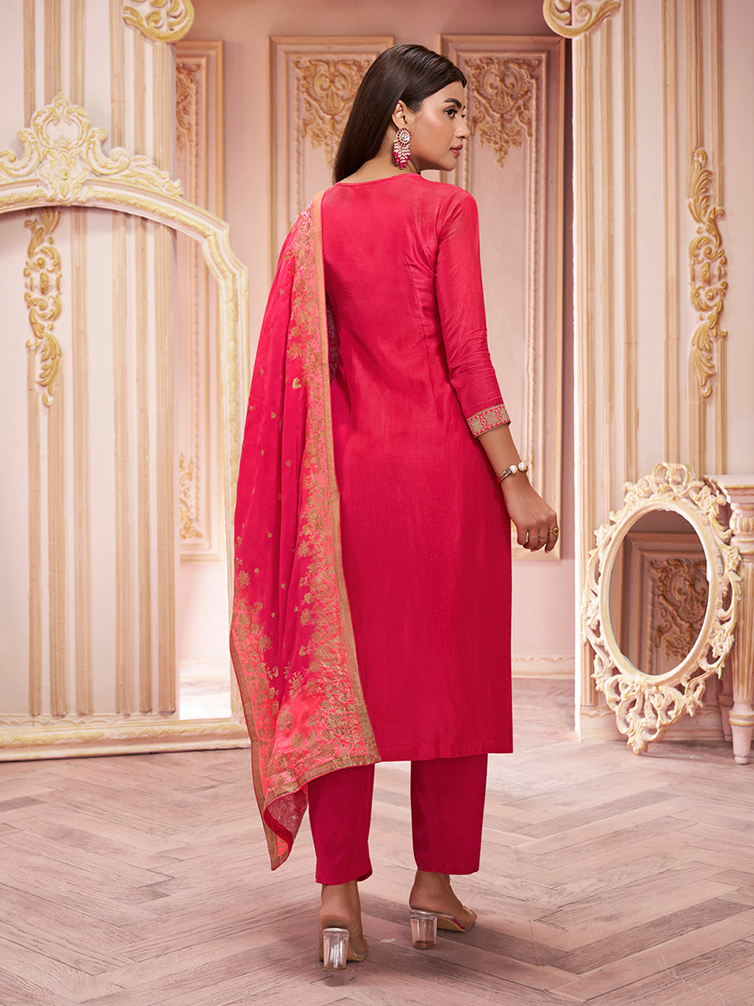 Reddish Pink Dola Silk Kurta with Santoon Trouser and Dola Jacquard Dupatta .