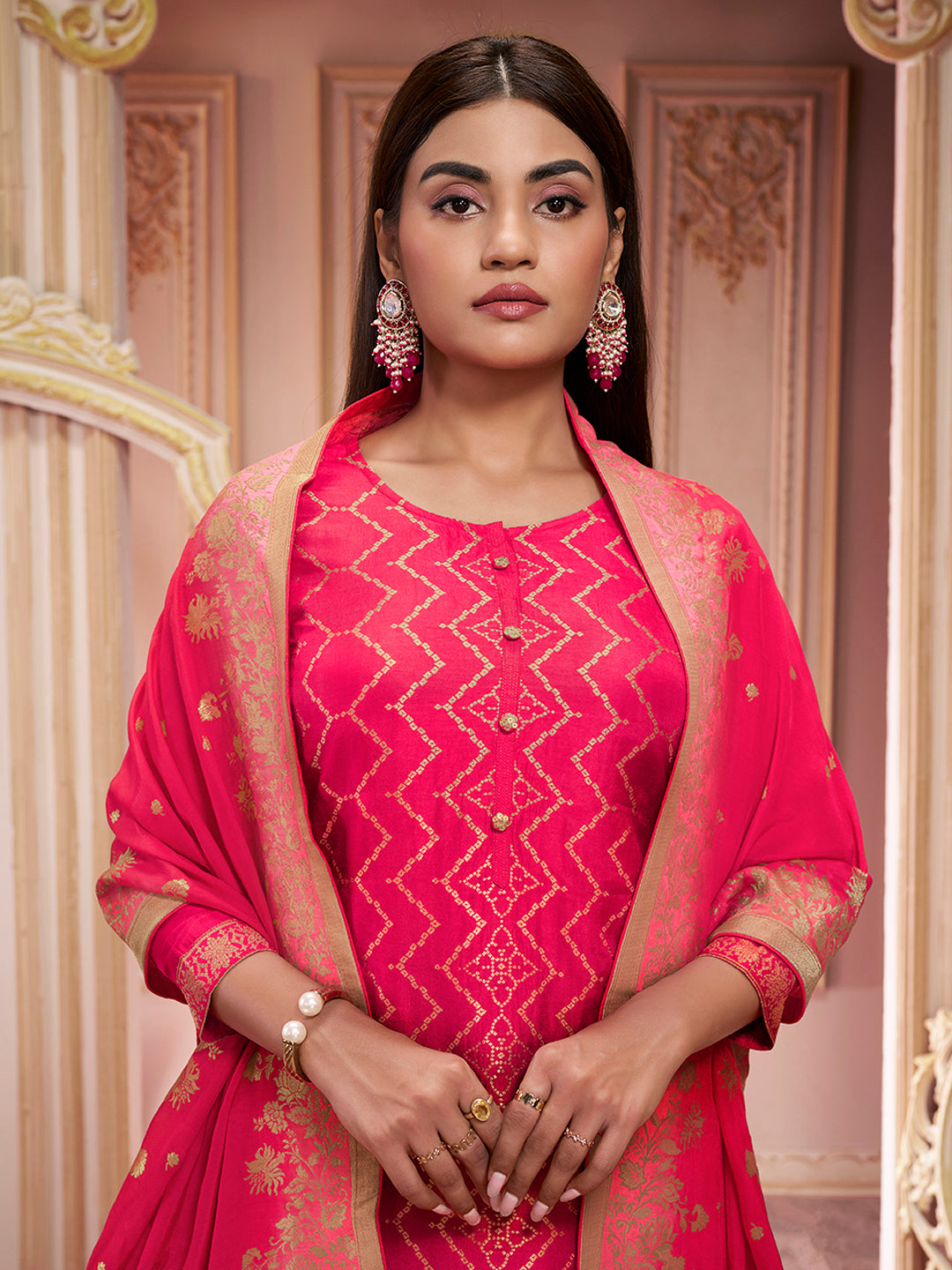 Reddish Pink Dola Silk Kurta with Santoon Trouser and Dola Jacquard Dupatta .