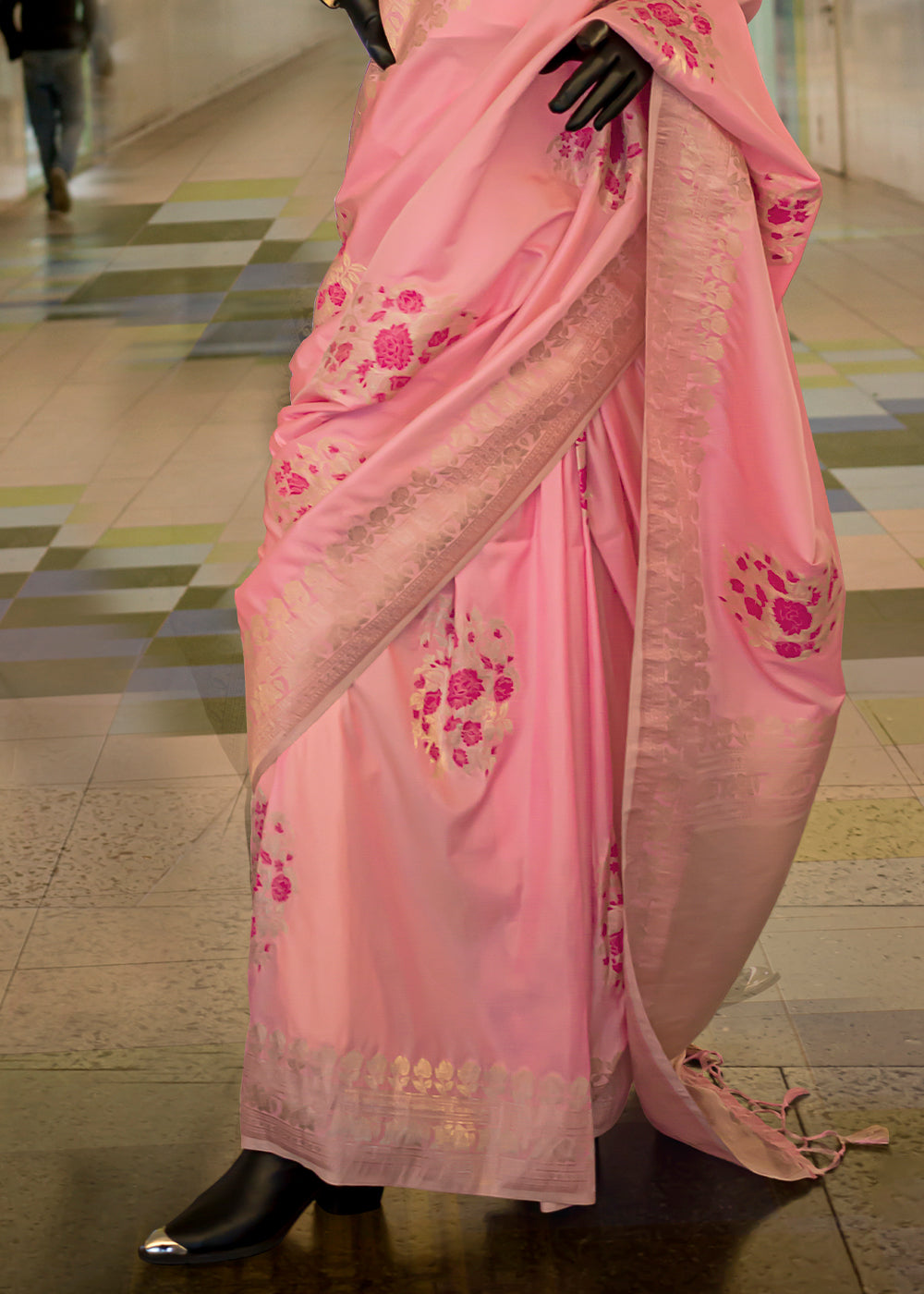 Taffy Pink Handloom Woven Banarasi Silk Saree