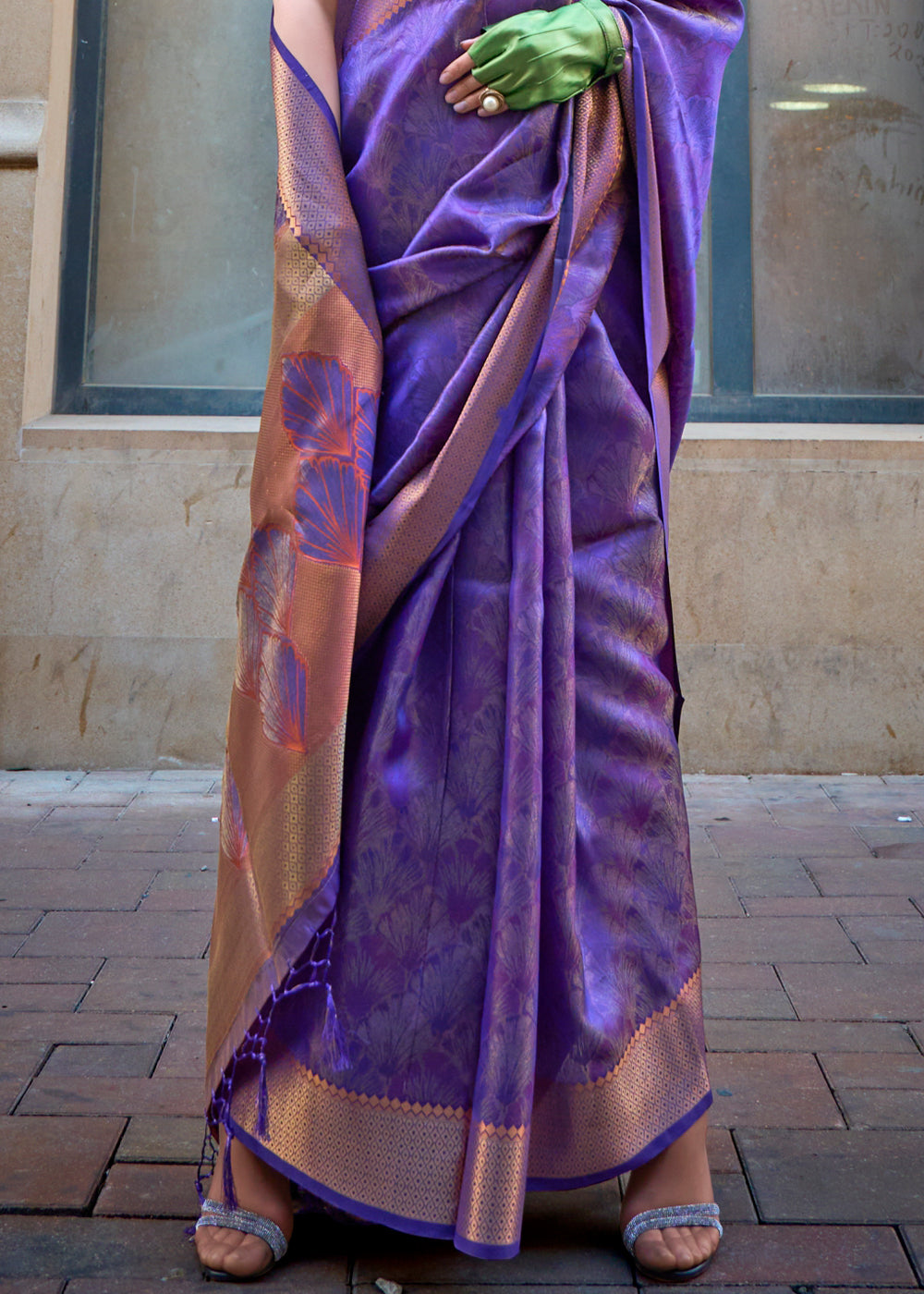 Spanish Purple Handwoven Two Tone Organza Silk Saree