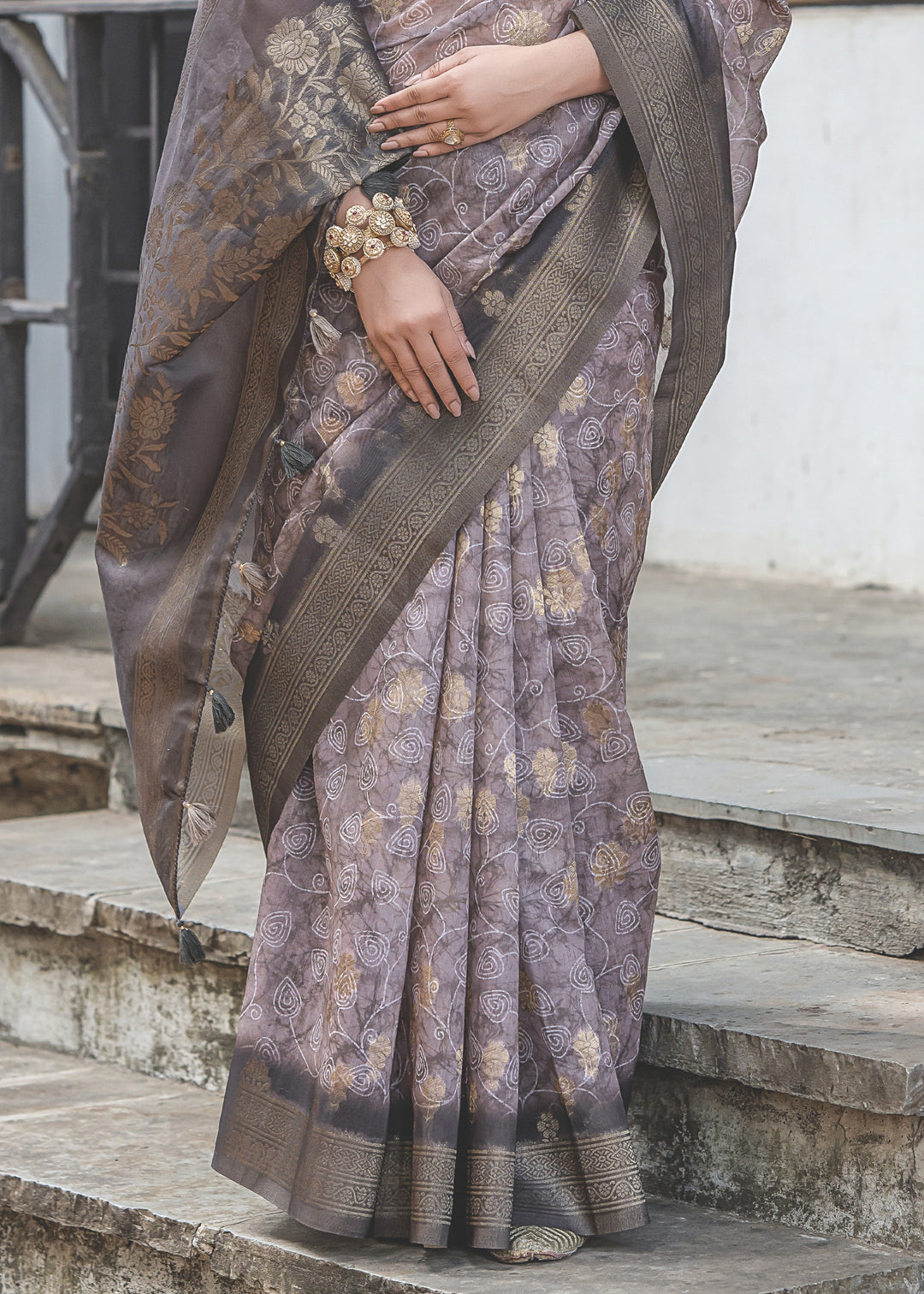 Faded Purple Woven Silk Saree