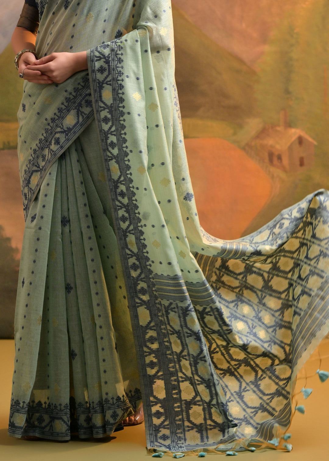 Ocean Green Thread Woven Cotton Saree With All Over Butti