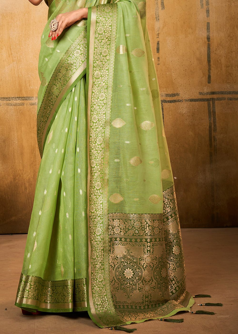 Gimblet Green Woven Banarasi Tissue Silk Saree